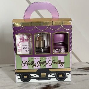 SALE! NIB Bath & Body Works Sweet Pea Holly Jolly Trolly 3 Piece Mini Gift Set